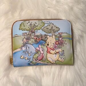 Disney Loungefly Winnie the Pooh Zip Wallet NWOT